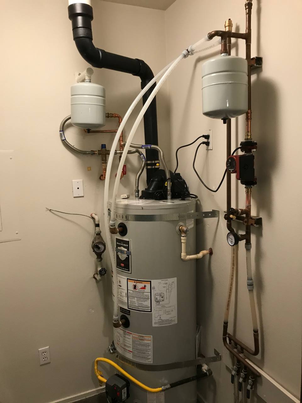 Water heater (14)