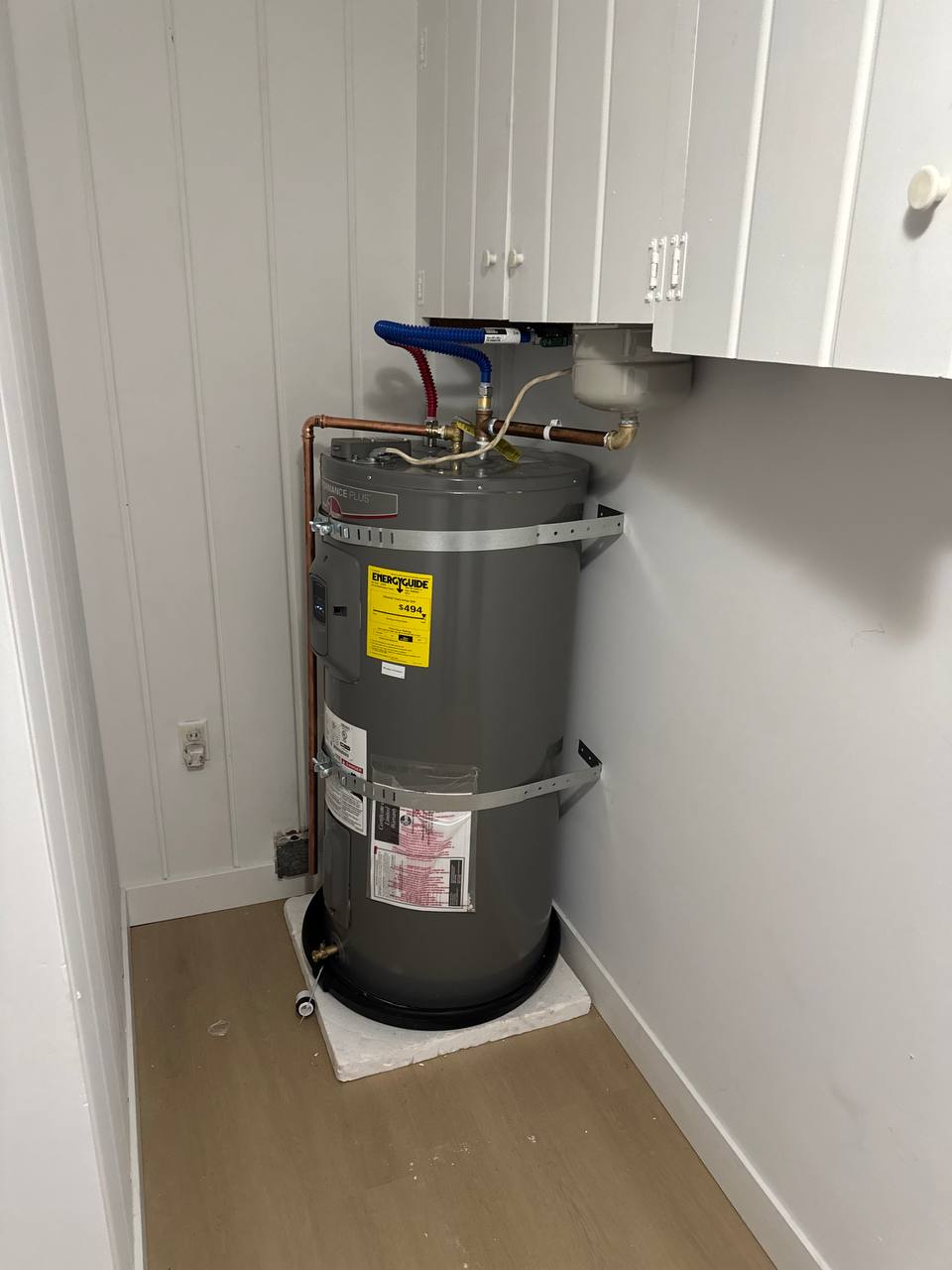 Water heater (15)